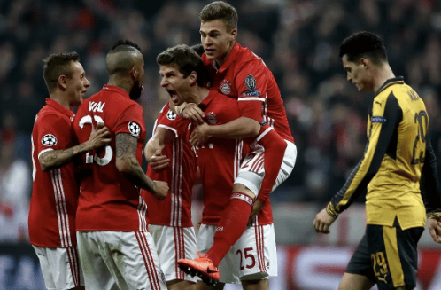 皇马本泽马关键进球助力胜利