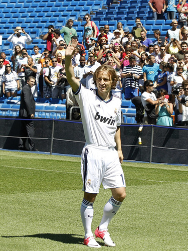 迈克·布朗：现在关于布伦森MVP的讨论还不多，但应该有