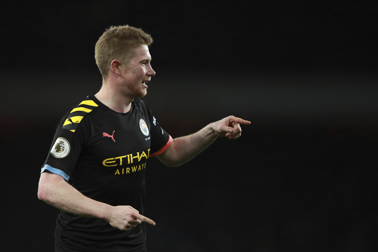 哈登新赛季助攻榜领跑联盟