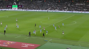 那一年他们风华正茂：李连杰和刘家良师傅相互模仿学习！